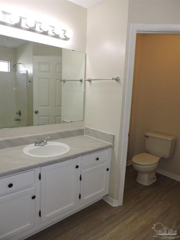 1160 Sweetbriar St, Cantonment, FL 32533