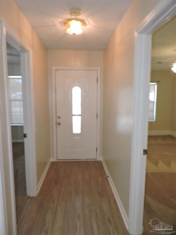 1160 Sweetbriar St, Cantonment, FL 32533