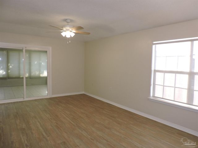 1160 Sweetbriar St, Cantonment, FL 32533