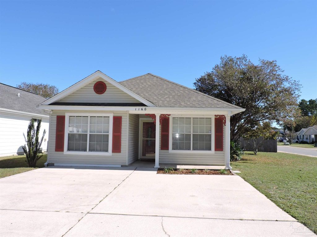 1160 Sweetbriar St, Cantonment, FL 32533