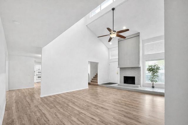 5522 Willow Circle, Fort Worth, TX 76112
