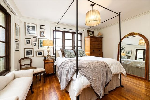 870 Wellesley NW Drive, Atlanta, GA 30305