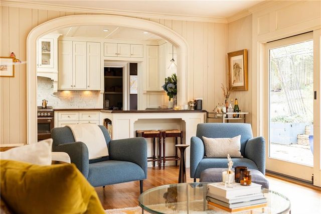 870 Wellesley NW Drive, Atlanta, GA 30305