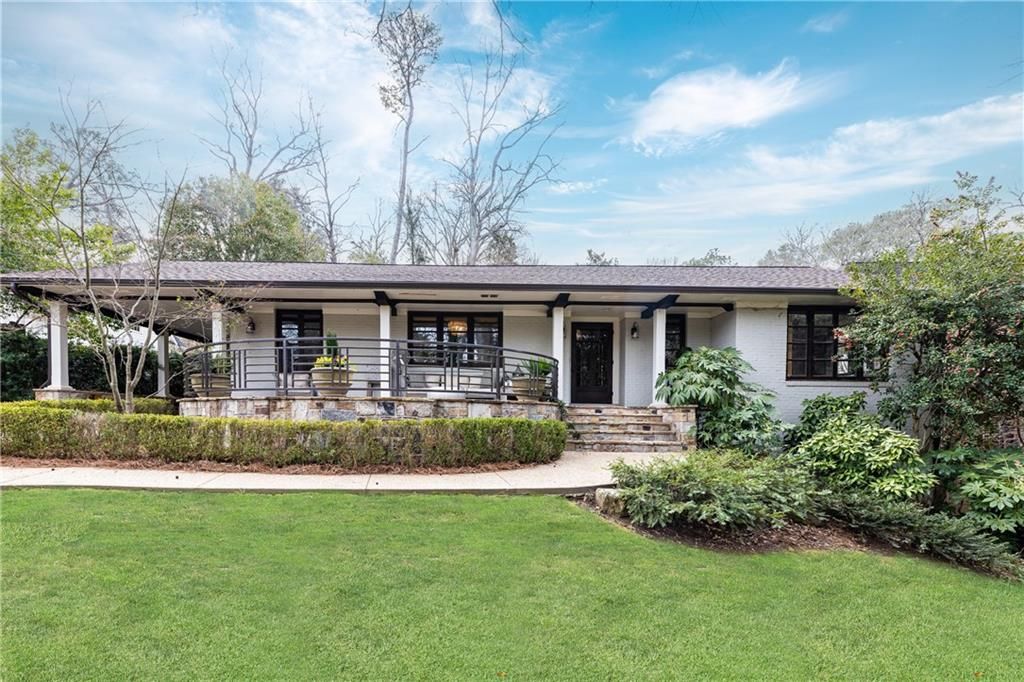 870 Wellesley NW Drive, Atlanta, GA 30305