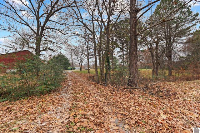 8475 Old Mayfield Rd, Boaz, Mccracken, KY 42027