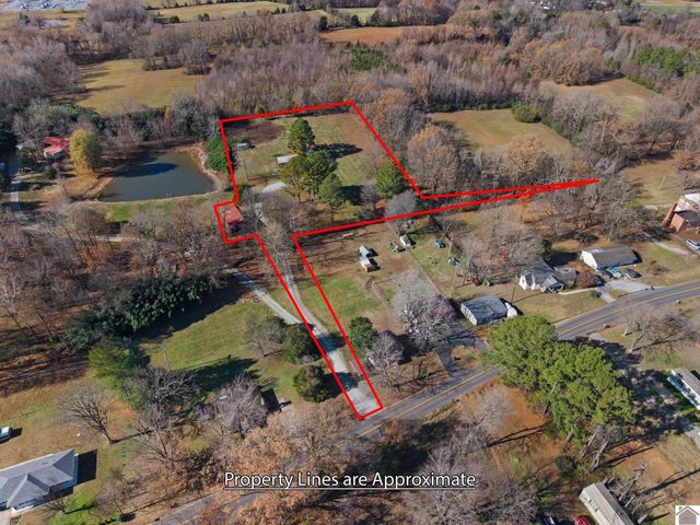 8475 Old Mayfield Rd, Boaz, Mccracken, KY 42027