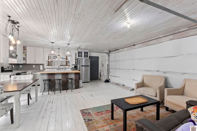 8475 Old Mayfield Rd, Boaz, Mccracken, KY 42027