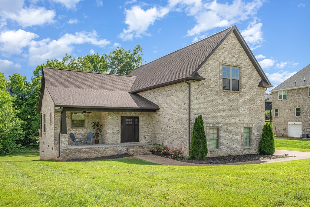 64 Harbor Pt, Lebanon, TN 37087