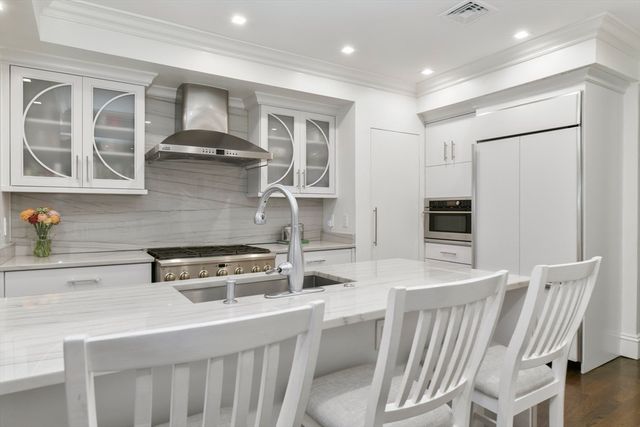 29 Fairfield St 1A, Boston, MA 02116