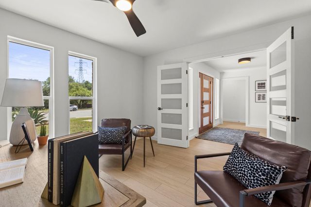 4008 Balcones Woods DR, Austin, TX 78759
