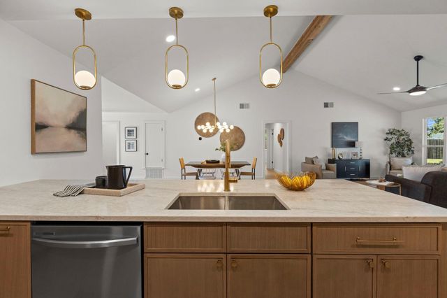 4008 Balcones Woods DR, Austin, TX 78759