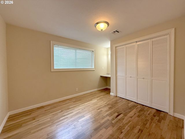 250 44TH St, Springfield, OR 97478