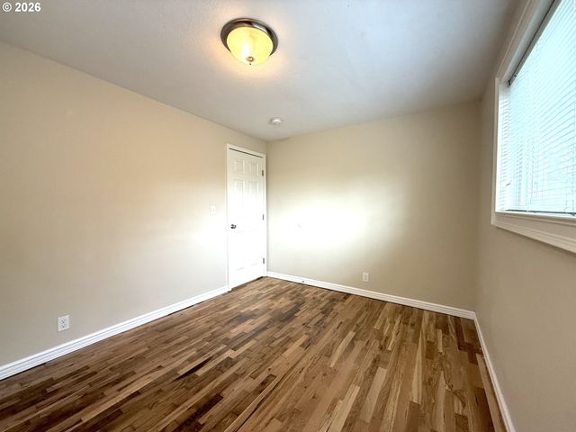 250 44TH St, Springfield, OR 97478