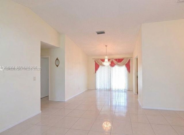 9612 SW 117th Ave 9612, Miami, FL 33186