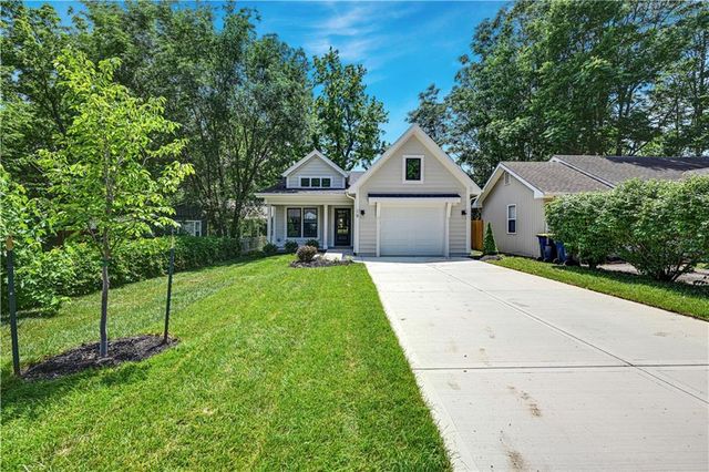 19 E 78th Terrace, Kansas City, MO 64114
