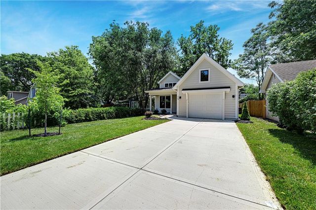 19 E 78th Terrace, Kansas City, MO 64114
