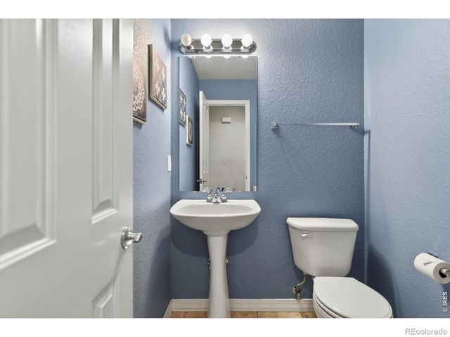 805 Summer Hawk Drive 156, Longmont, CO 80504