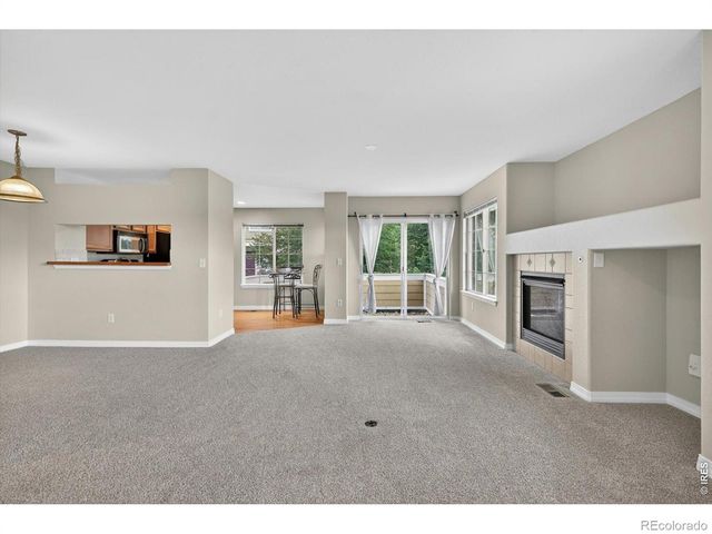 805 Summer Hawk Drive 156, Longmont, CO 80504
