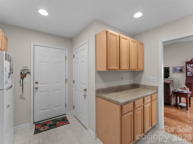 40 Spring Village Lane, Hendersonville, NC 28739