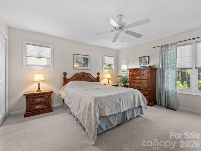 40 Spring Village Lane, Hendersonville, NC 28739