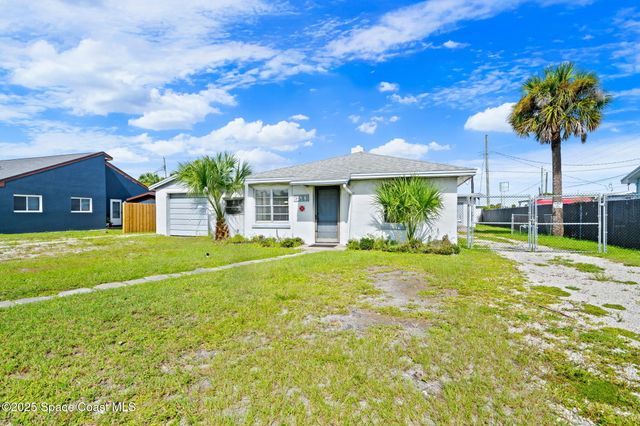 2583 Victoria Drive NE, Palm Bay, FL 32905