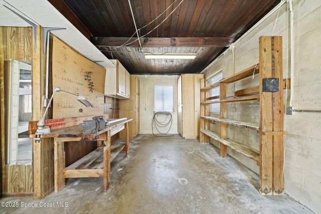 2583 Victoria Drive NE, Palm Bay, FL 32905