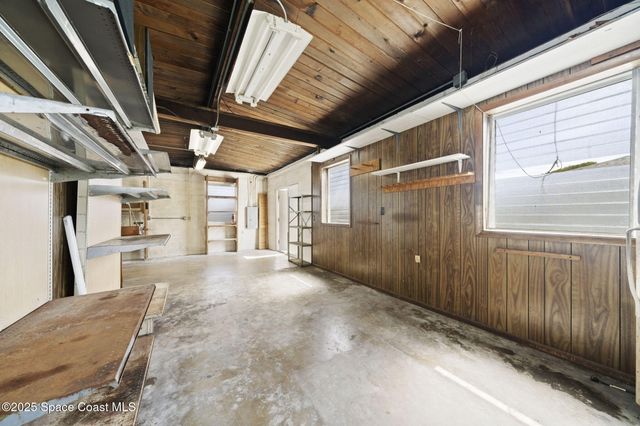 2583 Victoria Drive NE, Palm Bay, FL 32905