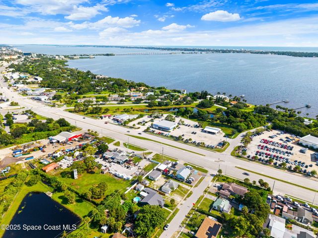 2583 Victoria Drive NE, Palm Bay, FL 32905