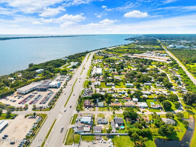 2583 Victoria Drive NE, Palm Bay, FL 32905