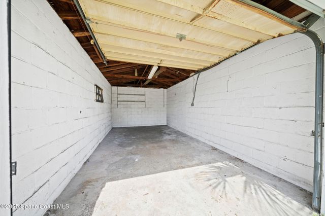 2583 Victoria Drive NE, Palm Bay, FL 32905