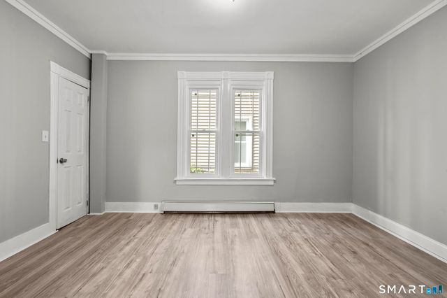 30 North Walnut Street, Waterbury, CT 06704