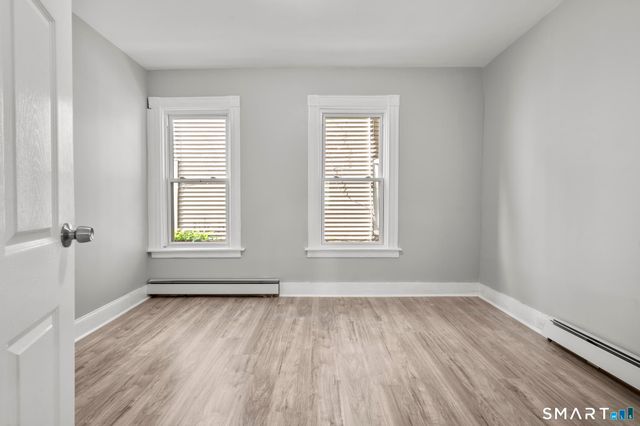 30 North Walnut Street, Waterbury, CT 06704