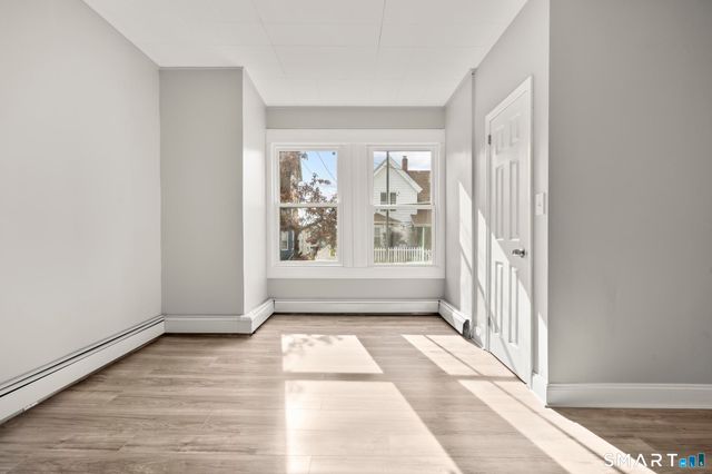 30 North Walnut Street, Waterbury, CT 06704