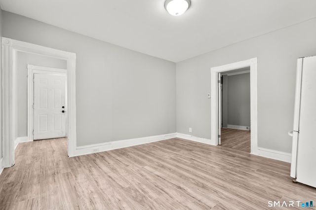 30 North Walnut Street, Waterbury, CT 06704