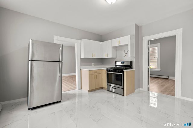 30 North Walnut Street, Waterbury, CT 06704