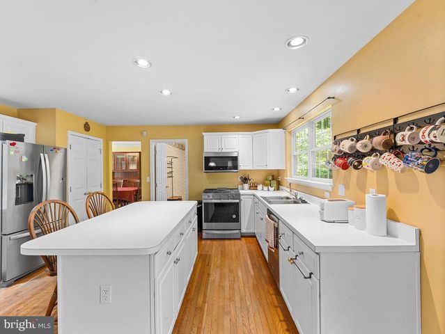 1561 SAPPINGTON DR, Gambrills, MD 21054