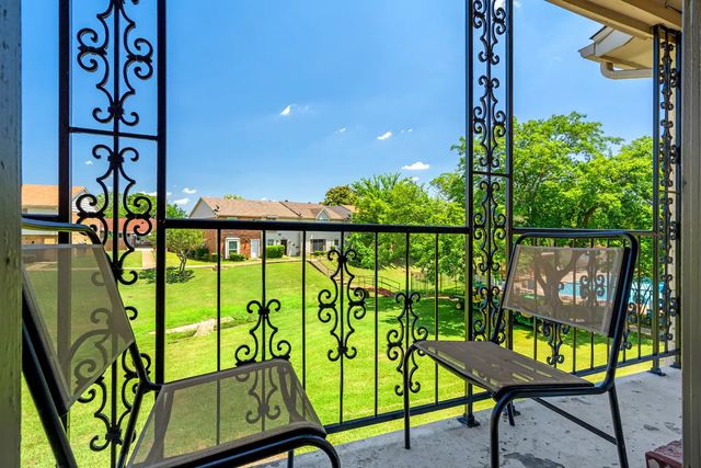 14 W Townhouse Lane 34, Grand Prairie, TX 75052