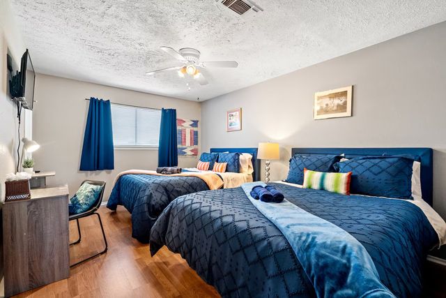 14 W Townhouse Lane 34, Grand Prairie, TX 75052