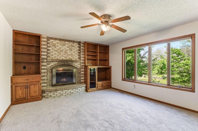 2133 Trumble Court, Chaska, MN 55318