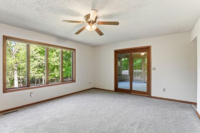 2133 Trumble Court, Chaska, MN 55318