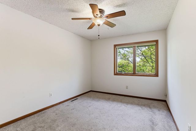 2133 Trumble Court, Chaska, MN 55318