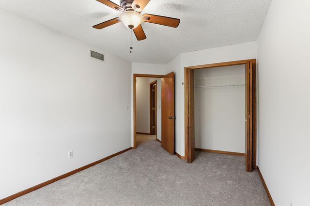 2133 Trumble Court, Chaska, MN 55318