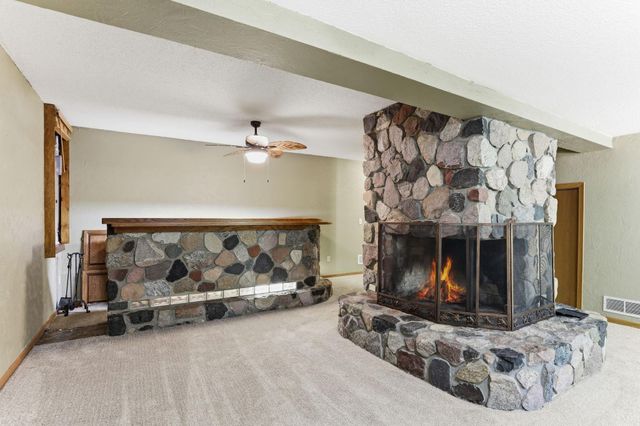 2133 Trumble Court, Chaska, MN 55318