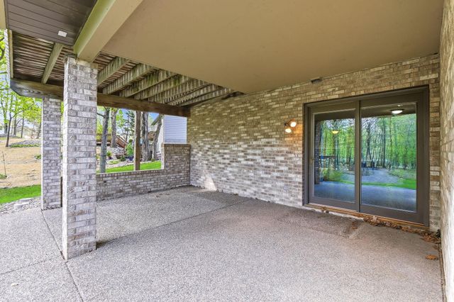 2133 Trumble Court, Chaska, MN 55318