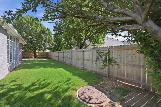 10412 Whitechapel Street, Oklahoma City, OK 73162