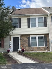 53 GRANDVIEW CROSSING, Chambersburg, PA 17201