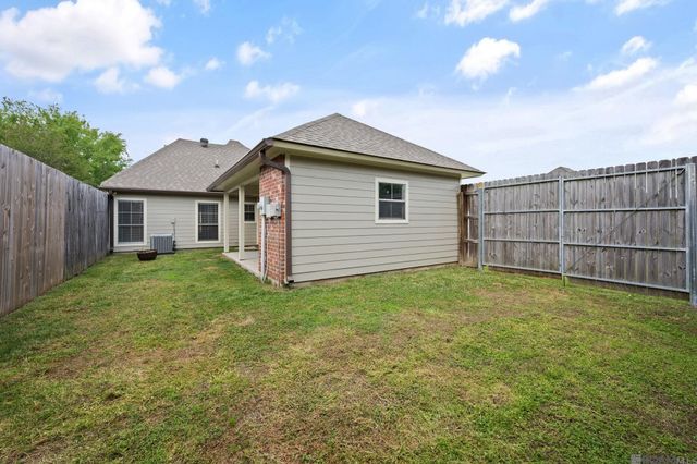 40403 Cross Creek Ave, Gonzales, LA 70737