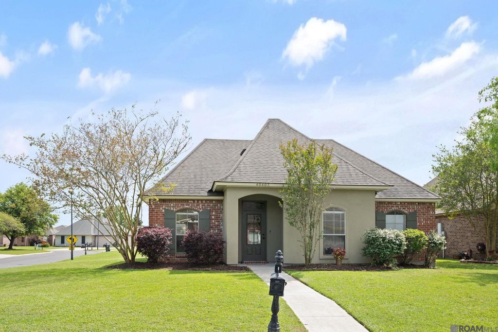 40403 Cross Creek Ave, Gonzales, LA 70737