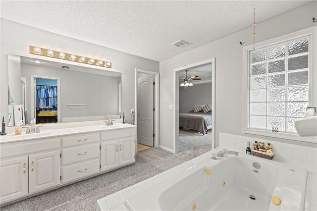 15915 S Avalon Street, Olathe, KS 66062