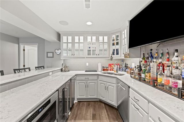 15915 S Avalon Street, Olathe, KS 66062